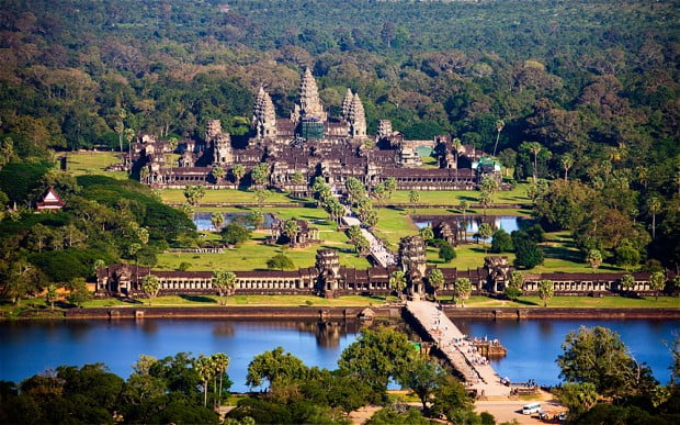 Quần thể di tích Angkor Wat tại Campuchia