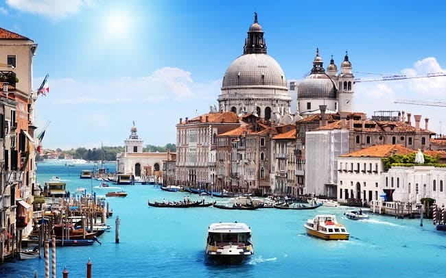 Các hãng hàng không bay đi Italia