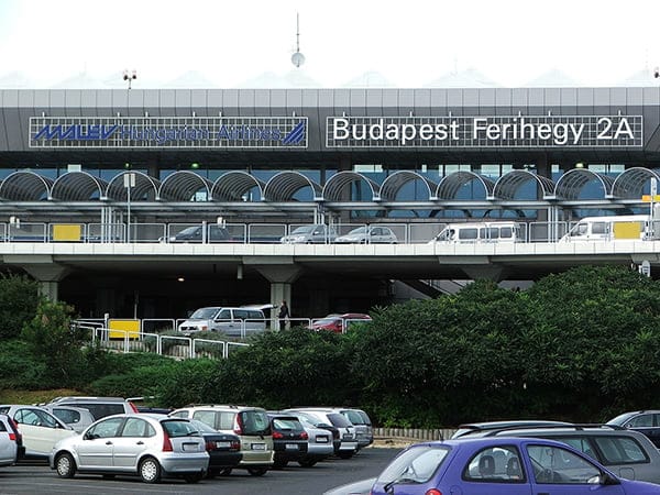 Bao giờ mở lại đường bay đi Hungary