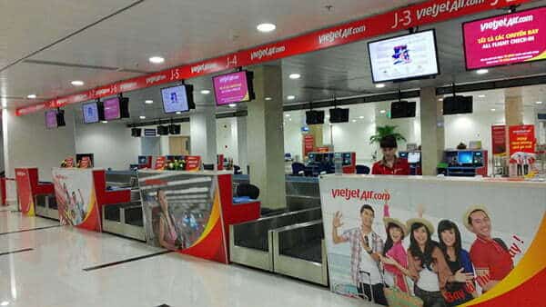 Quầy checkin VJ224 tại sân bay Tân Sơn Nhất